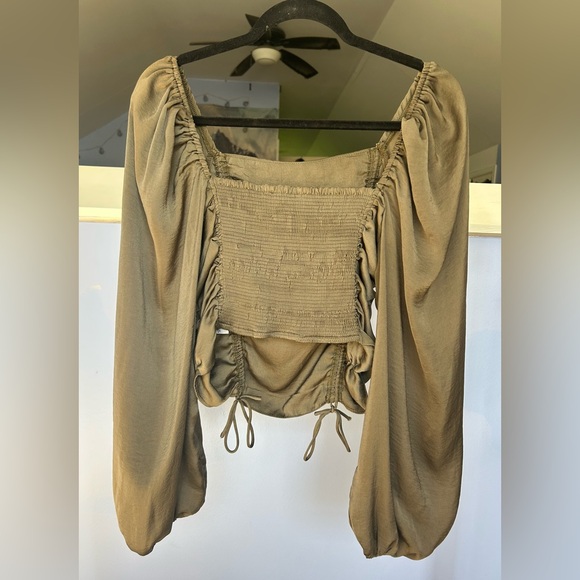 Mable Long Sleeve Milk Maid Top - Picture 7 of 11